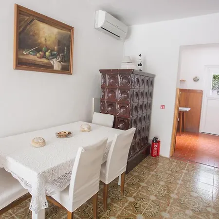Stellar Apartment